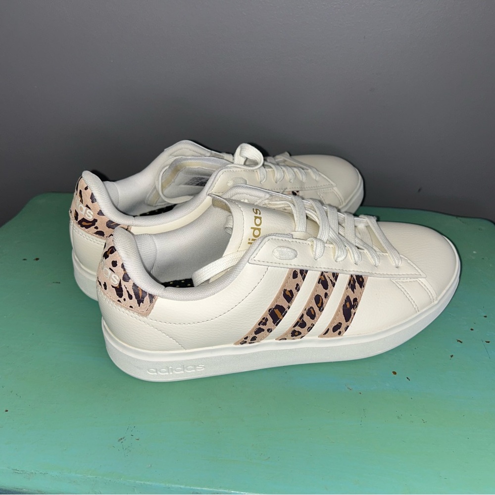Adidas Grand Court 2.0 Sneakers Magic Beige Matte Gold Leopard Print Size 7 - Picture 4 of 7